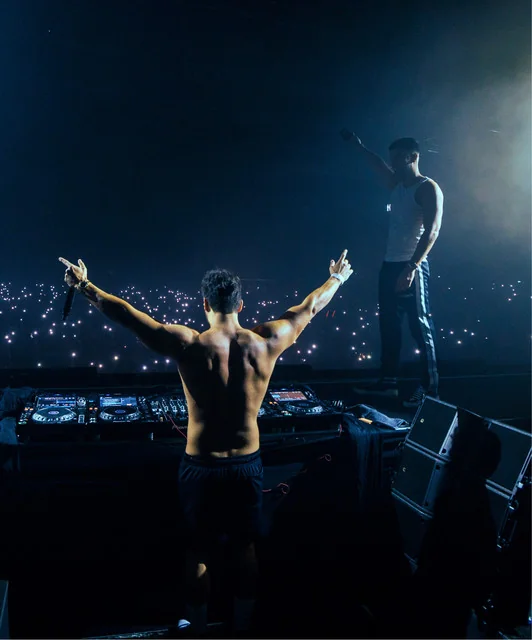 vinai-cover