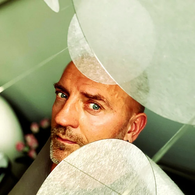 svenvaeth-official-cover