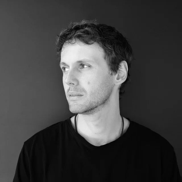 simon-vuarambon-cover